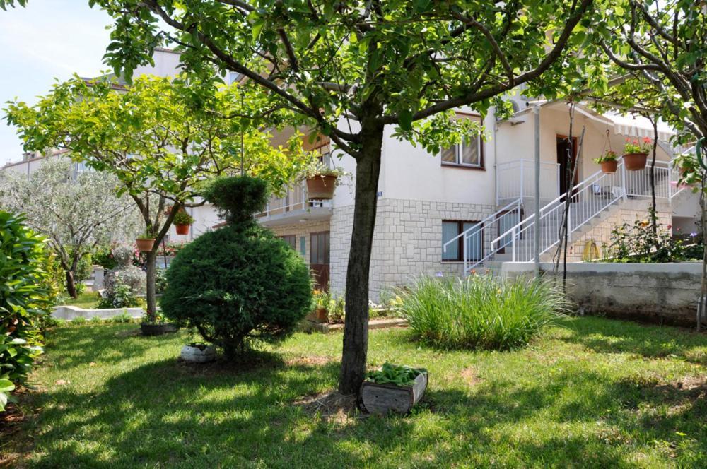 Apartment Bilic Пула Екстериор снимка